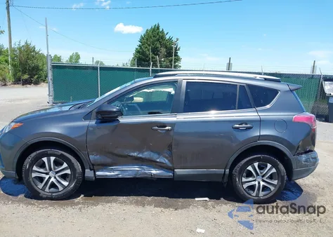 2017 Toyota Rav4 Le z USA, uszkodzony, nr VIN JTMBFREV9HD204770